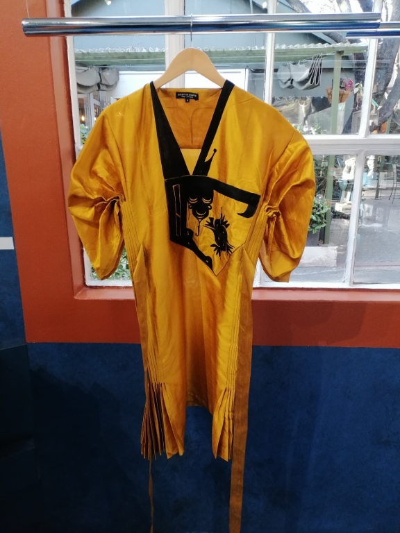 Robe Maïna Gold Broderie Noir