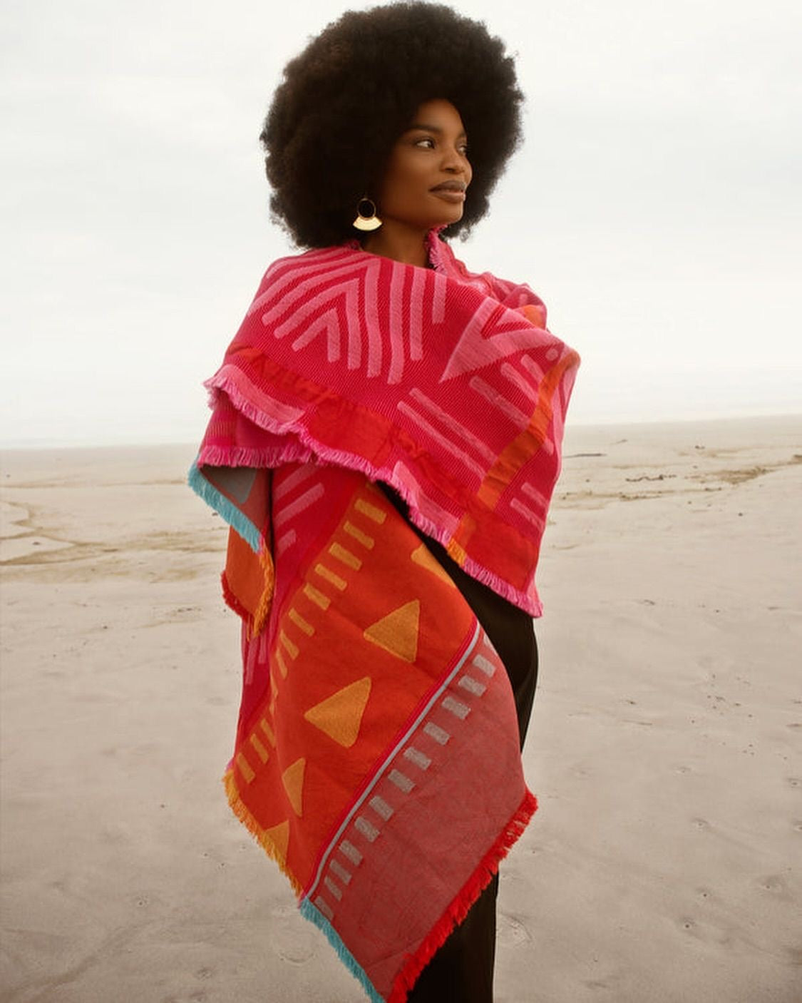 Halisi shawl in Red/print