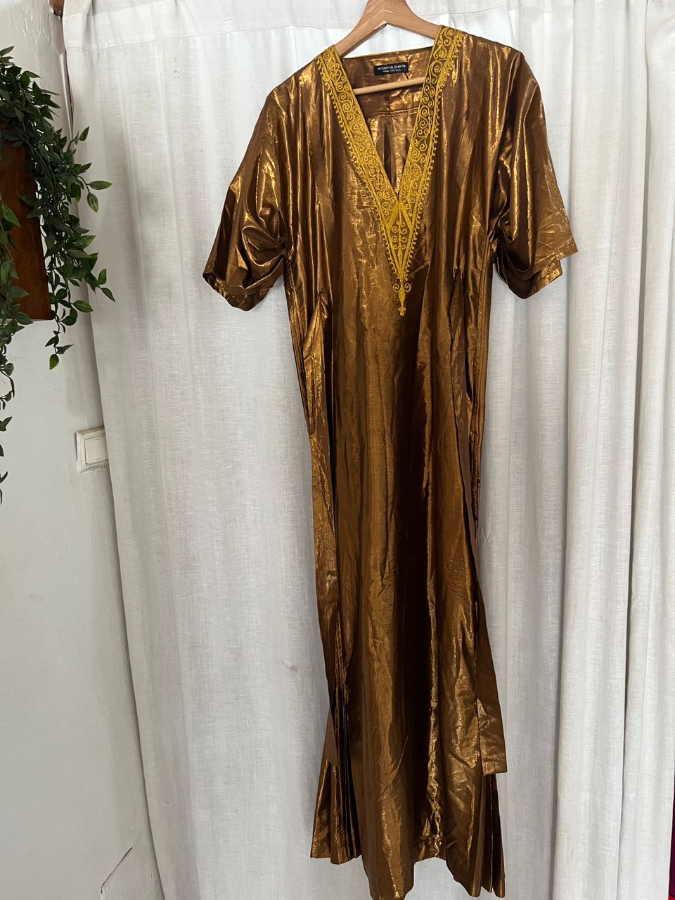 Maina Dorée Broderie Dorée